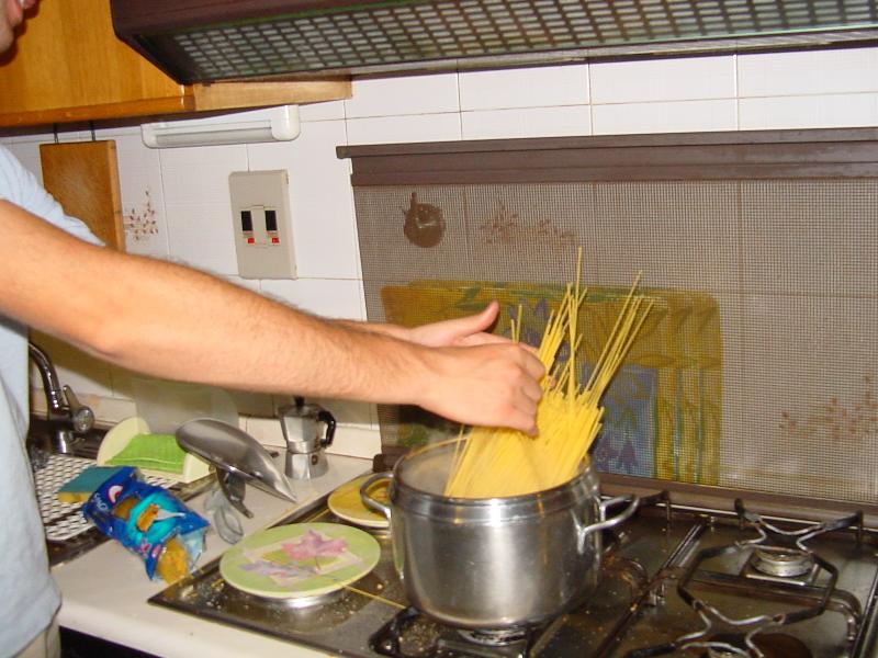 nun mi toccare la divella.jpg